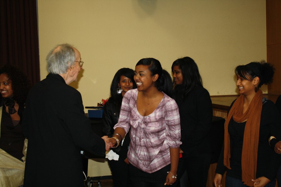 ../Images/Feiern in Hofheim Kirche 07.12.08 046.jpg